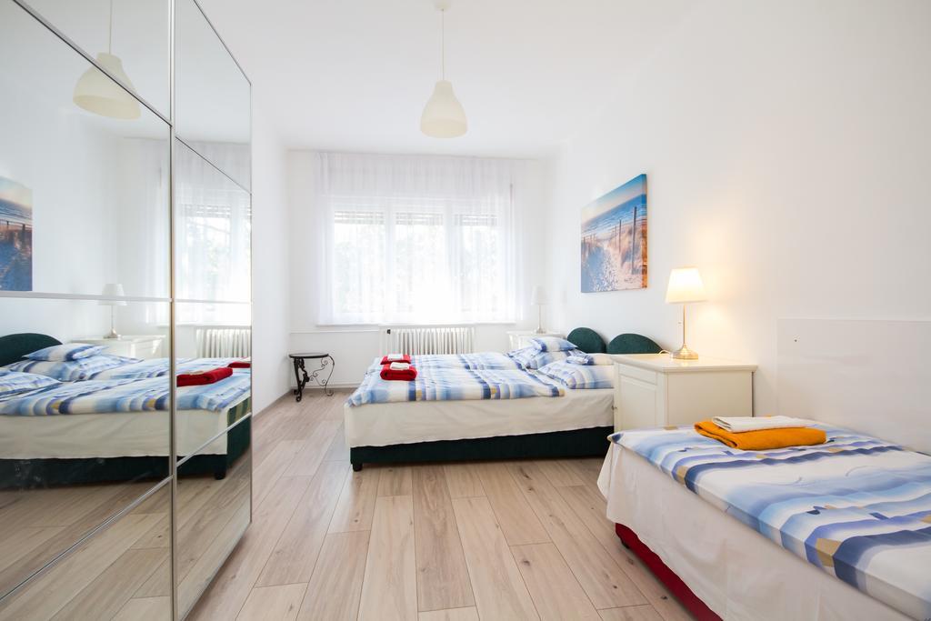 Andrassy Apartment With Inside Parking Budapest Ngoại thất bức ảnh